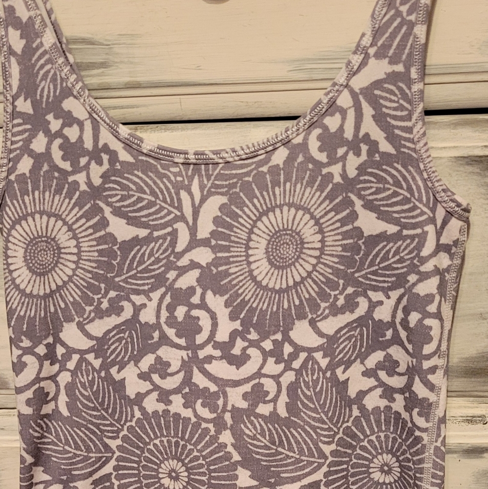 Lululemon top